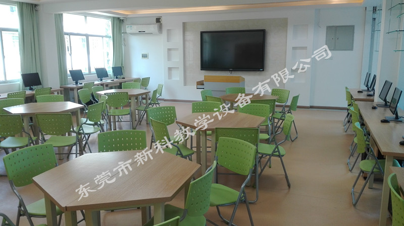 <a href='http://m.gdlangyu.cn' target='1' style='font-size:14px; font-weight:bold; color:#0080ff;'>創客實驗室</a>