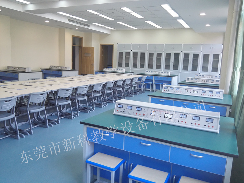 <a href='http://m.gdlangyu.cn/' target='1' style='font-size:14px; font-weight:bold; color:#0080ff;'>物理實(shí)驗(yàn)室</a>教室