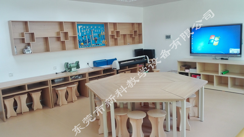 <a href='http://m.gdlangyu.cn' target='1' style='font-size:14px; font-weight:bold; color:#0080ff;'>創客實驗室</a>