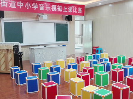 <a href='http://m.gdlangyu.cn/chanpin/58-1.html' target='1' style='font-size:18px; font-weight:bold; color:#000000;'>音樂功能室</a>