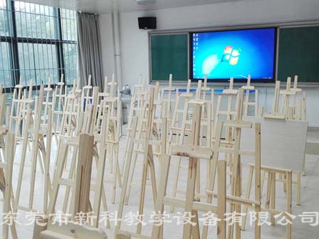 <a href='http://m.gdlangyu.cn/chanpin/56-1.html' target='1' style='font-size:18px; font-weight:bold; color:#000000;'>美術功能室</a>