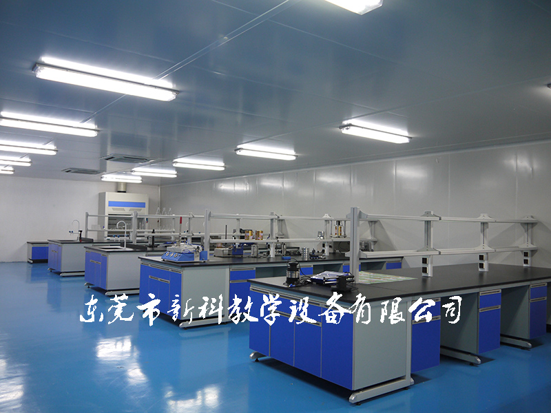 <a href='http://m.gdlangyu.cn/products/63-1.html' target='1' style='font-size:18px; font-weight:bold; color:#000000;'>中央實(shí)驗(yàn)臺(tái)</a>案例