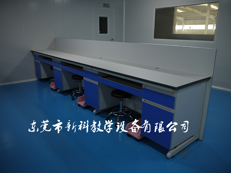 <a href='http://m.gdlangyu.cn/products/64-1.html' target='1' style='font-size:18px; font-weight:bold; color:#000000;'>實(shí)驗(yàn)室邊臺(tái)</a>案例